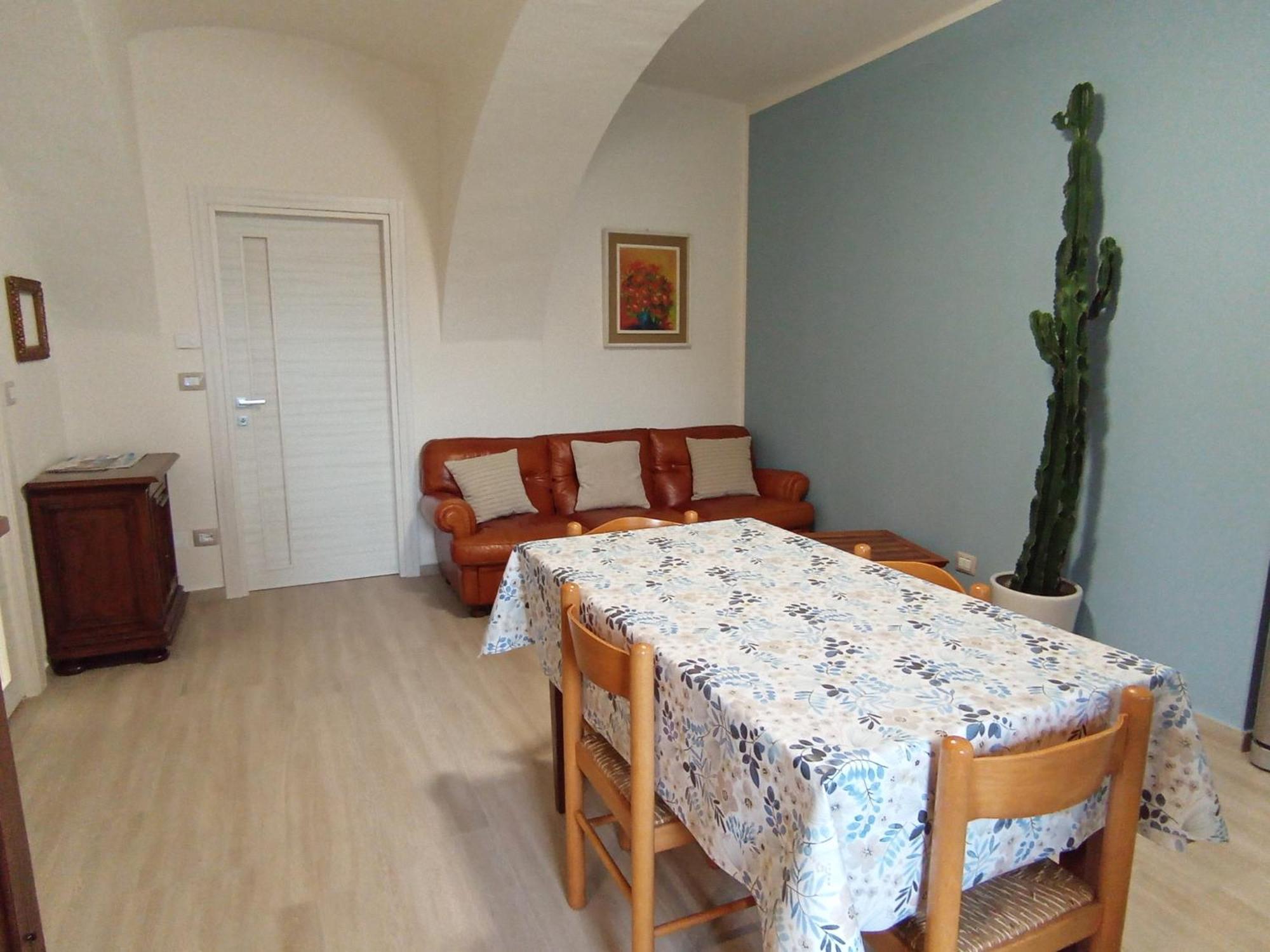 La Casa Di Abe - Cuneo Esterno foto